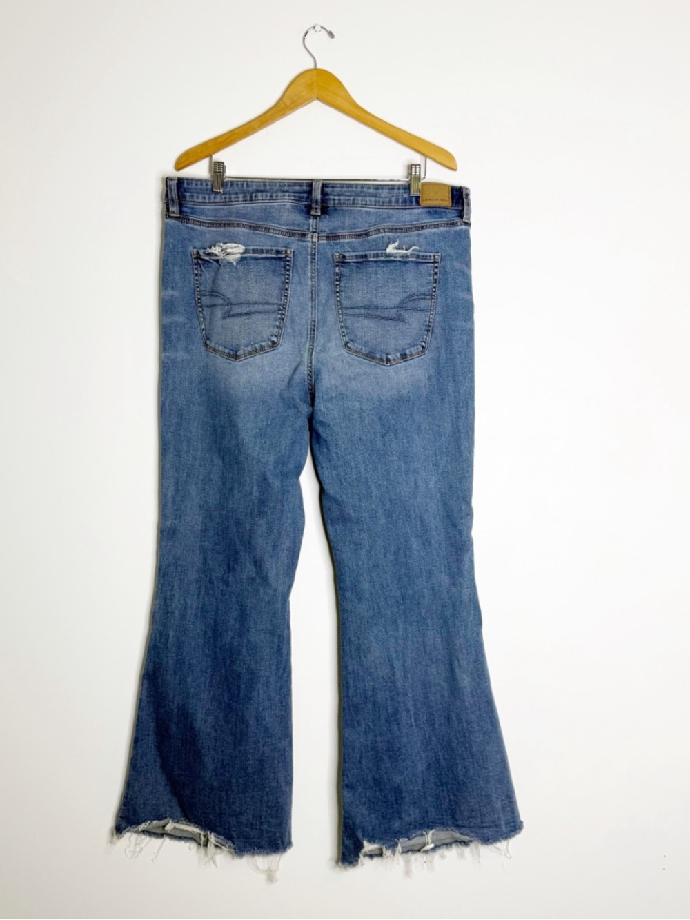 American Eagle Super High-Rise Flare Jeans Size 18 Distressed Next Level Stretch - Picture 3 of 9